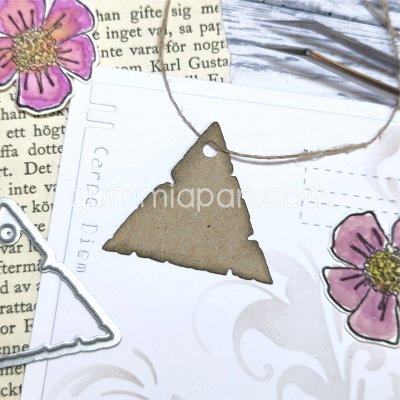 TRIANGLE TAG die from Gummiapan ca 40x34 mm
